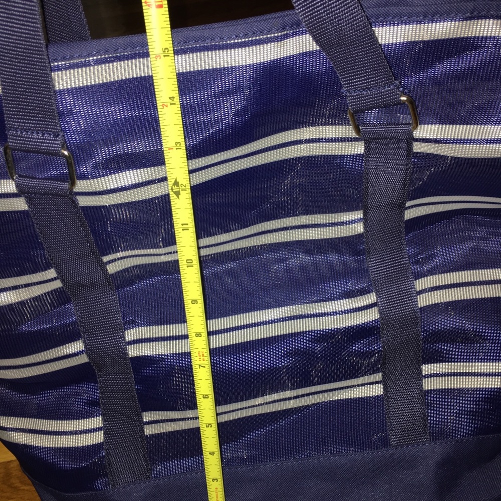 Tote - Picture 3 of 3